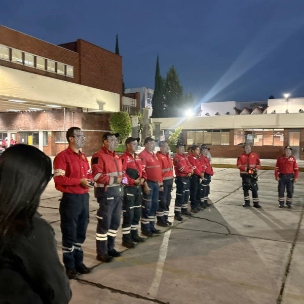 Donación de materiales de rescate vertical al Cuerpo de Bomberos de Toluca: compromiso con la seguridad y la vida