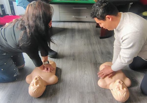 Capacitación en uso del DEA y primeros auxilios: preparación que salva vidas
