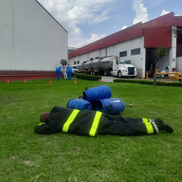 NOM-018-STPS-2015: Identificación y comunicación de riesgos químicos en la práctica empresarial